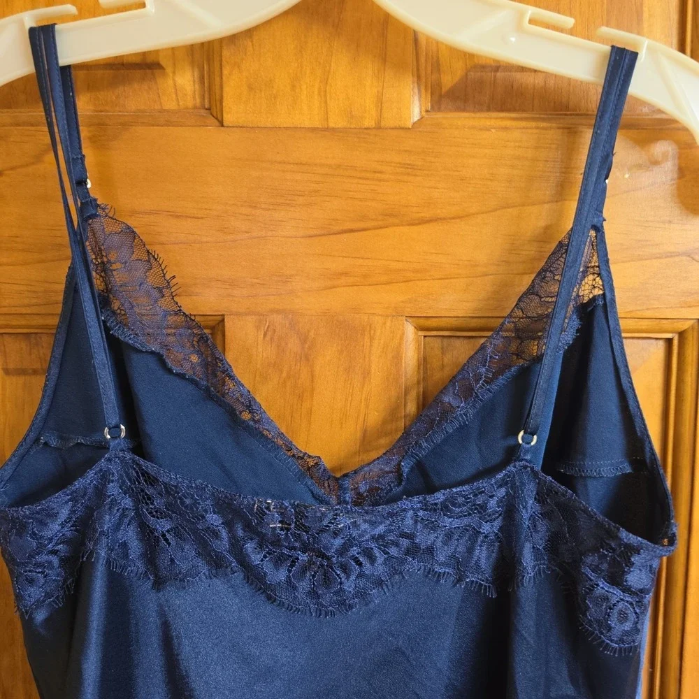 Victoria's Secret Medium Chemise Women Navy Blue Satin Lace Trim Slip Dress 0317